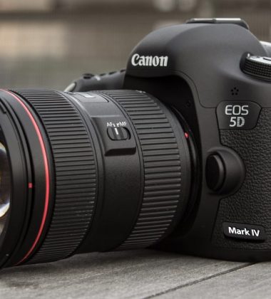 GeeklessTech Gadget Review: Canon EOS 5D Mark IV